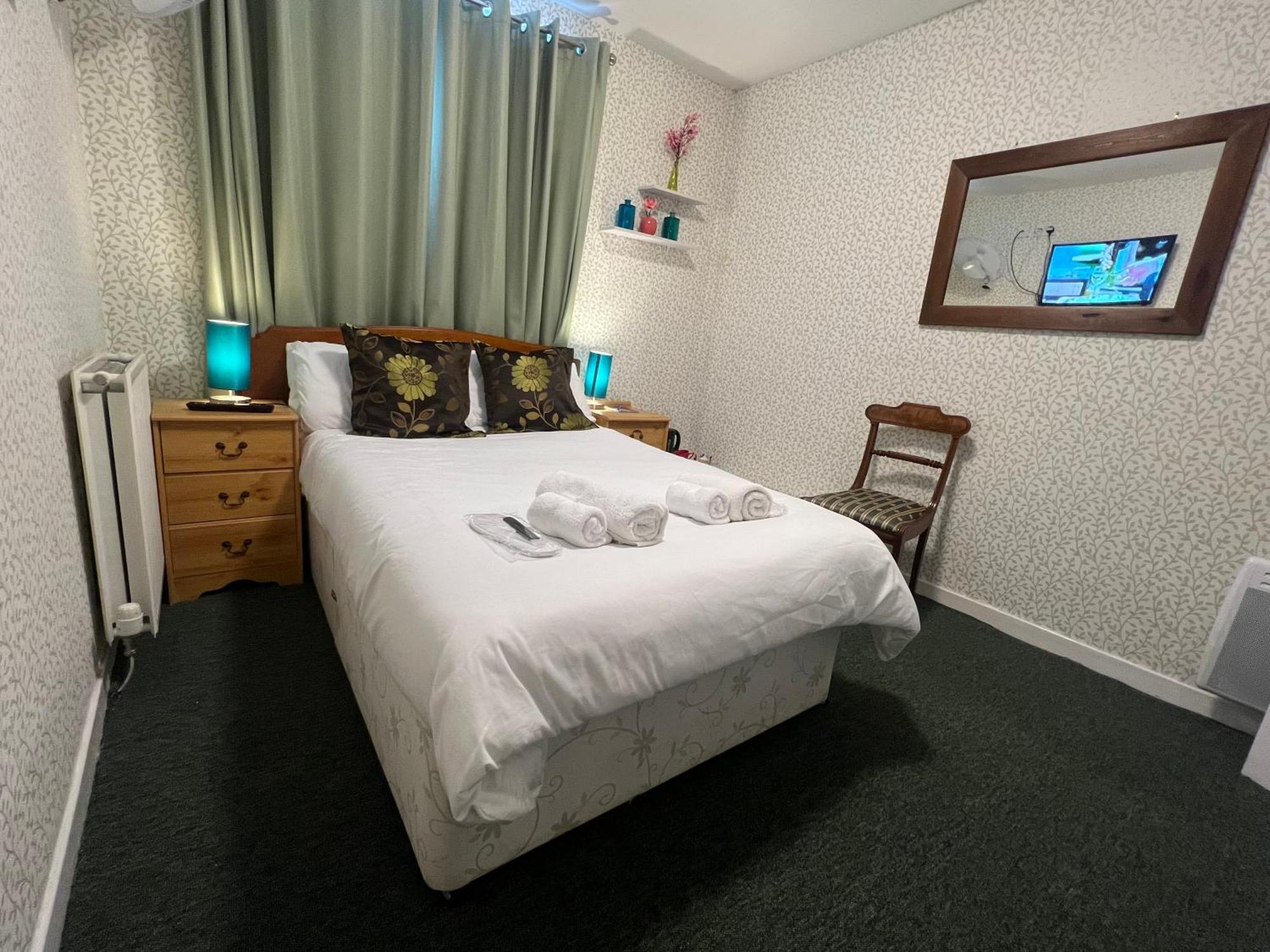 Self Check In Room Accommodation Only The Castle, Coldstream Exterior foto