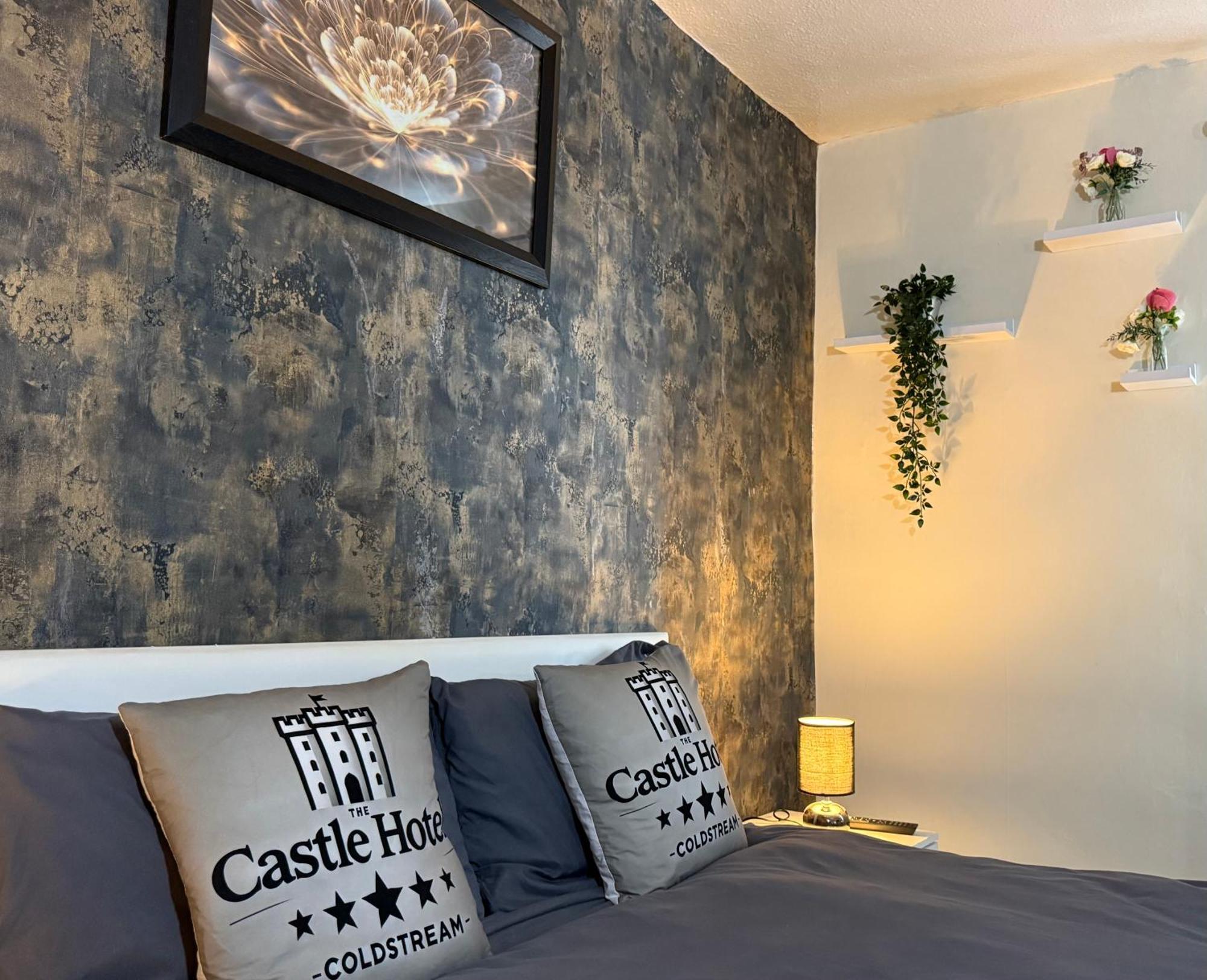 Self Check In Room Accommodation Only The Castle, Coldstream Exterior foto