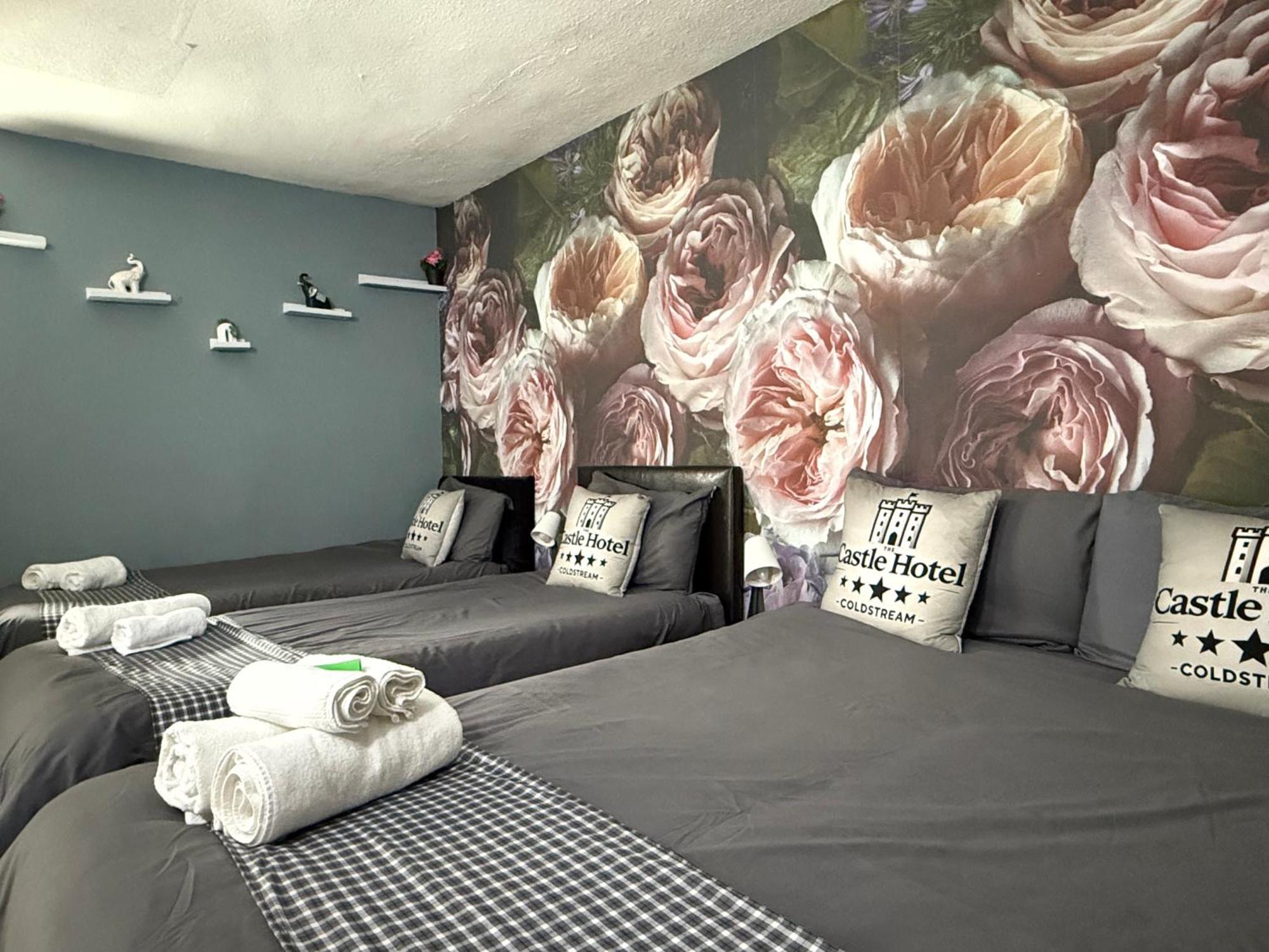 Self Check In Room Accommodation Only The Castle, Coldstream Exterior foto